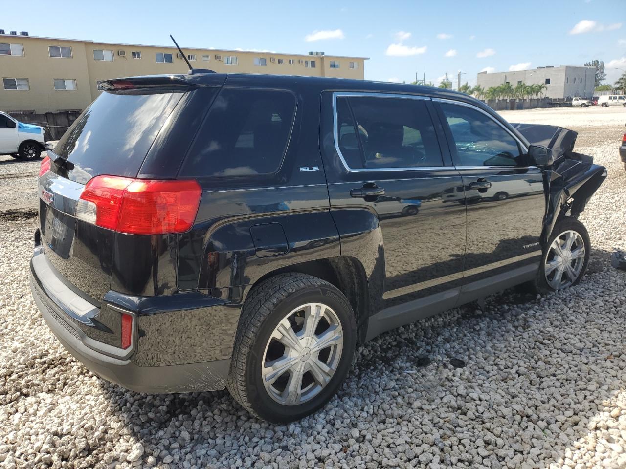 2017 GMC Terrain - Image 3