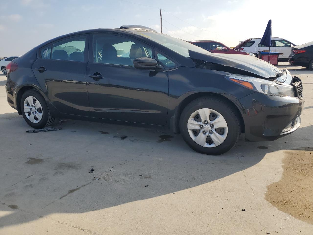 2017 Kia Forte - Image 4