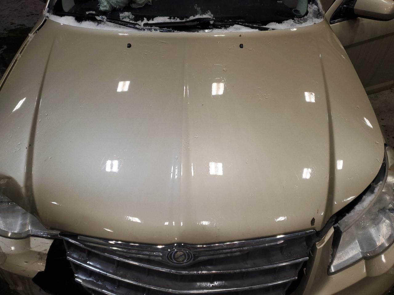 2010 Chrysler Sebring - Image 13