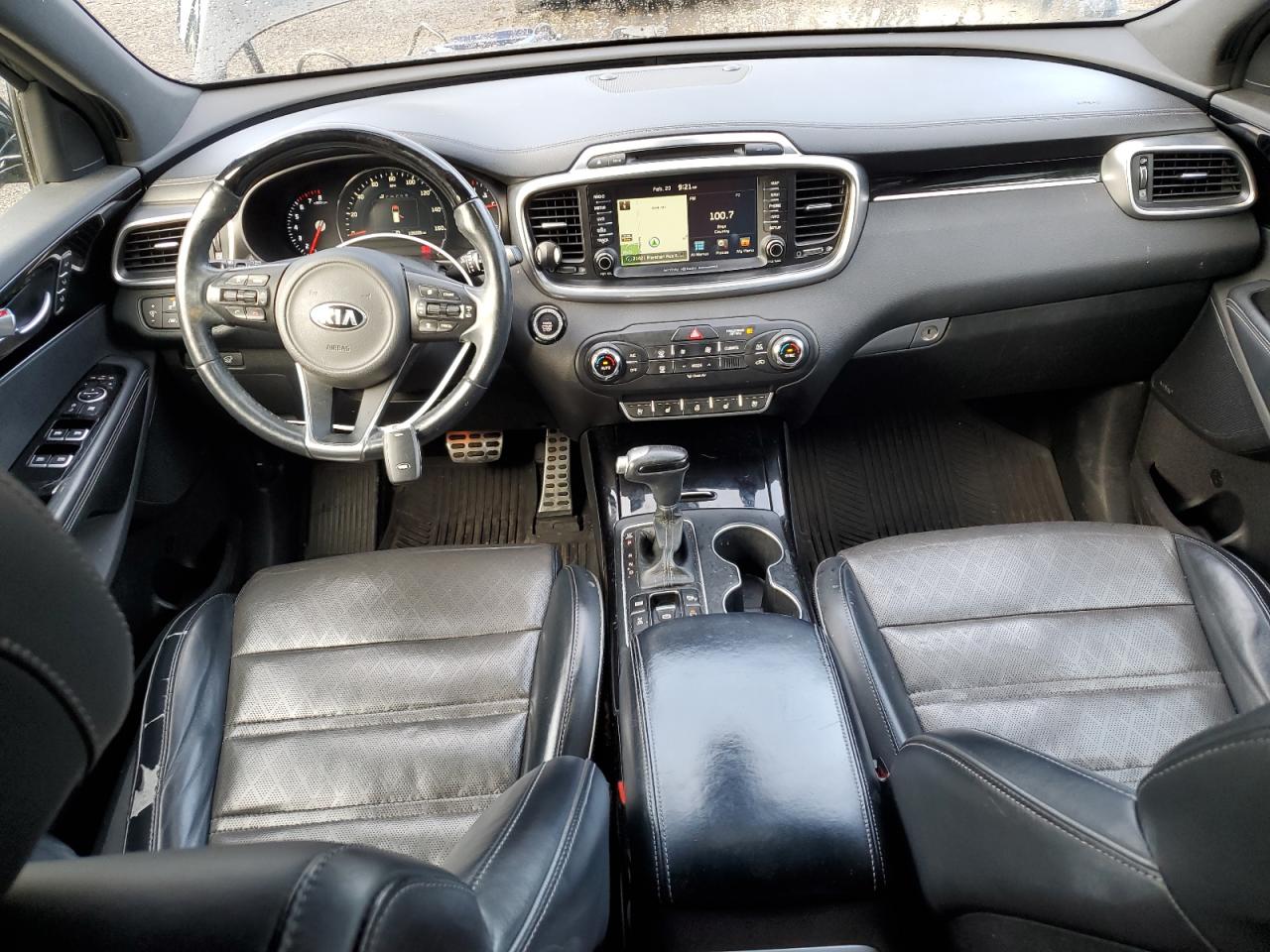 2017 Kia Sorento - Image 8