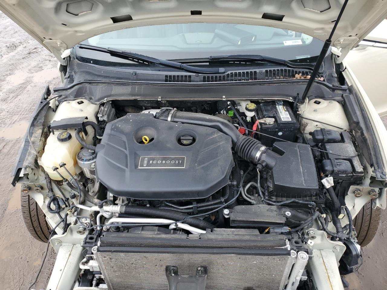 2014 Lincoln MKZ - Image 11