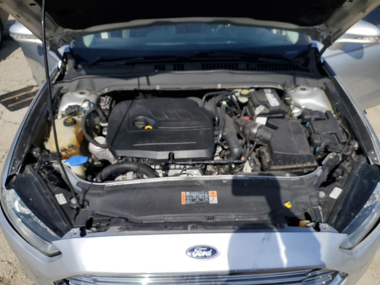 2016 Ford Fusion - Image 11