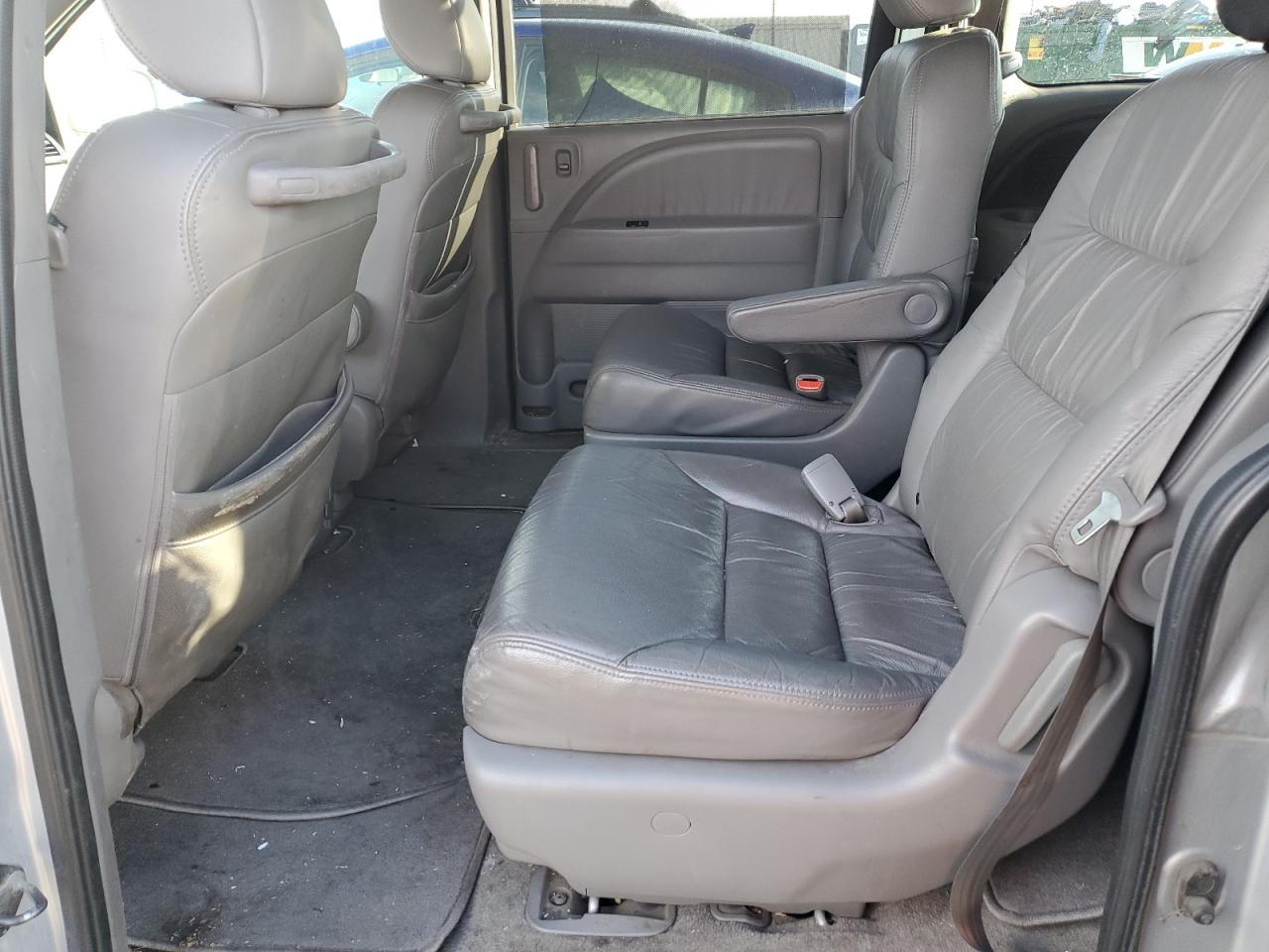 2010 Honda Odyssey - Image 10