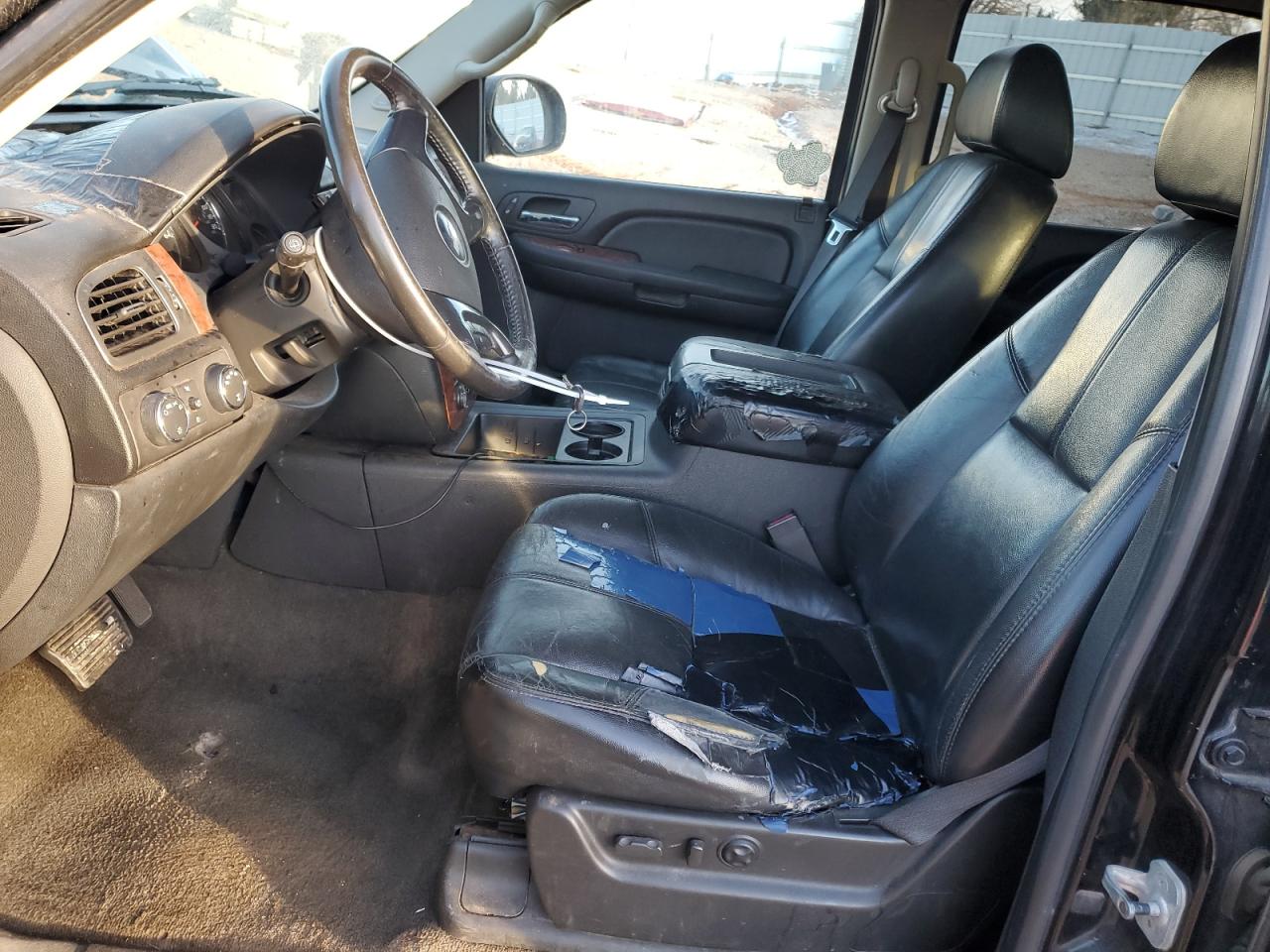 2007 Chevrolet Suburban - Image 7