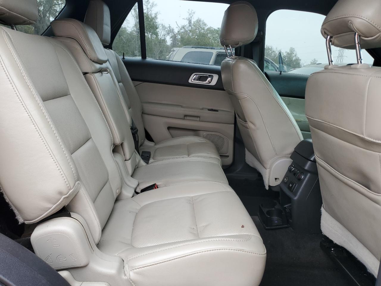 2012 Ford Explorer - Image 11