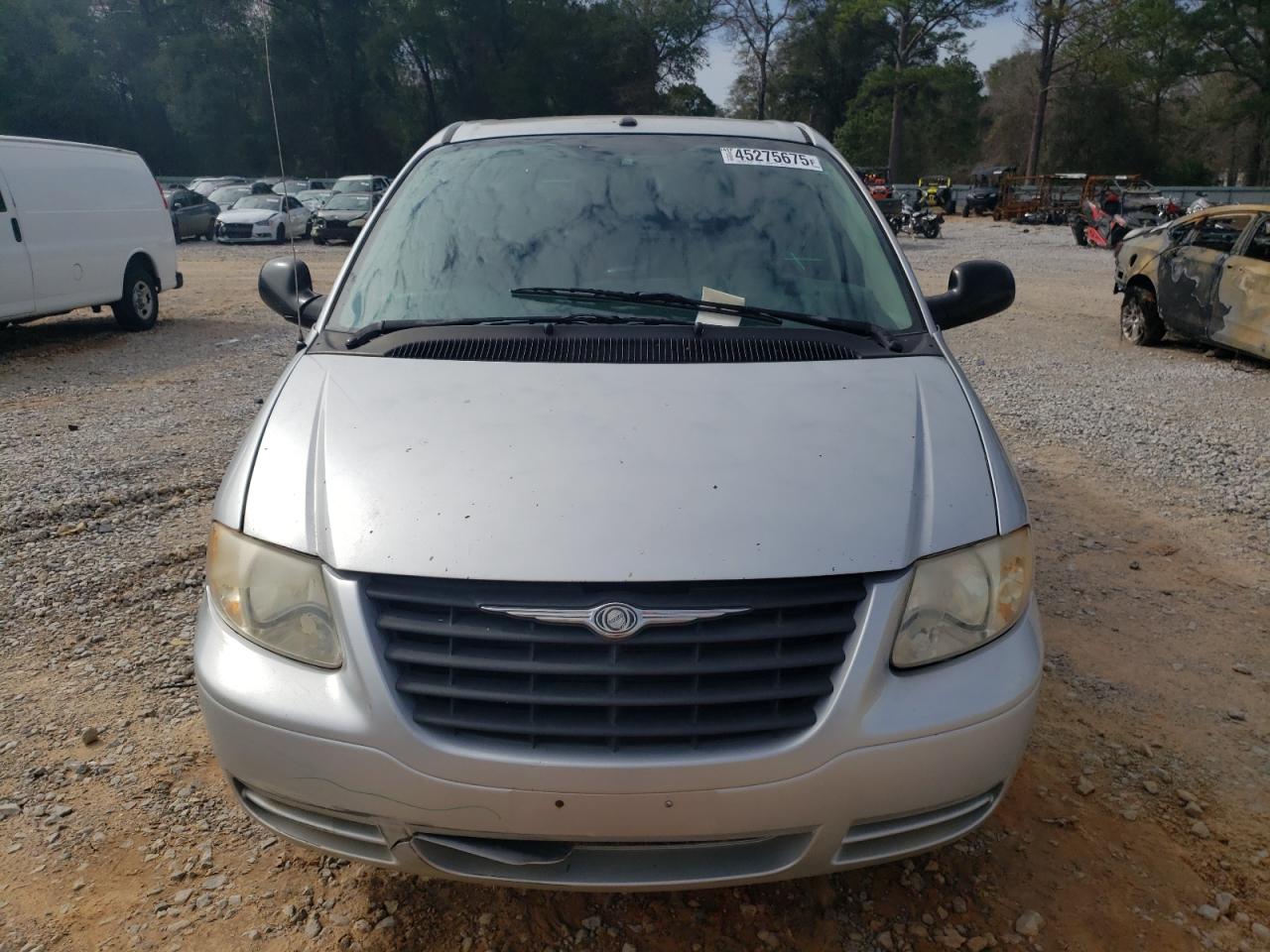 2007 Chrysler Town & Country - Image 5
