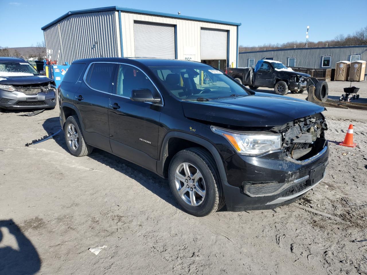 2017 GMC Acadia - Image 4
