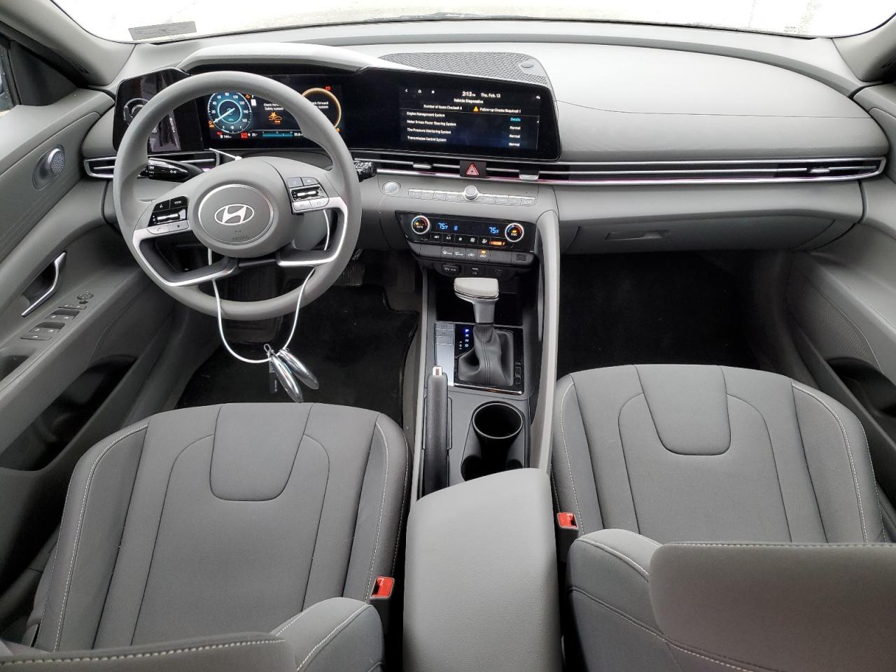 2024 Hyundai Elantra - Image 8