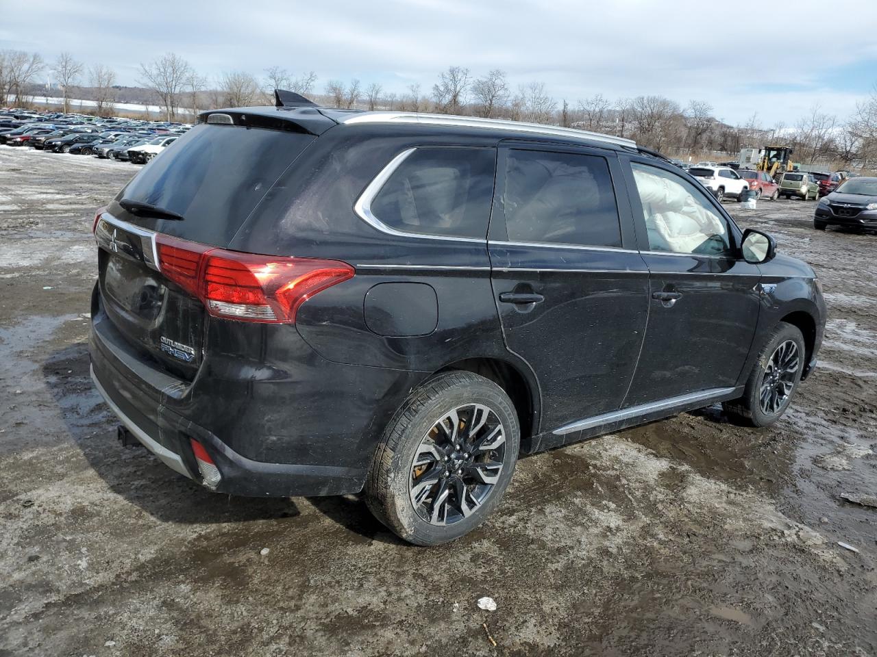 2018 Mitsubishi Outlander - Image 3