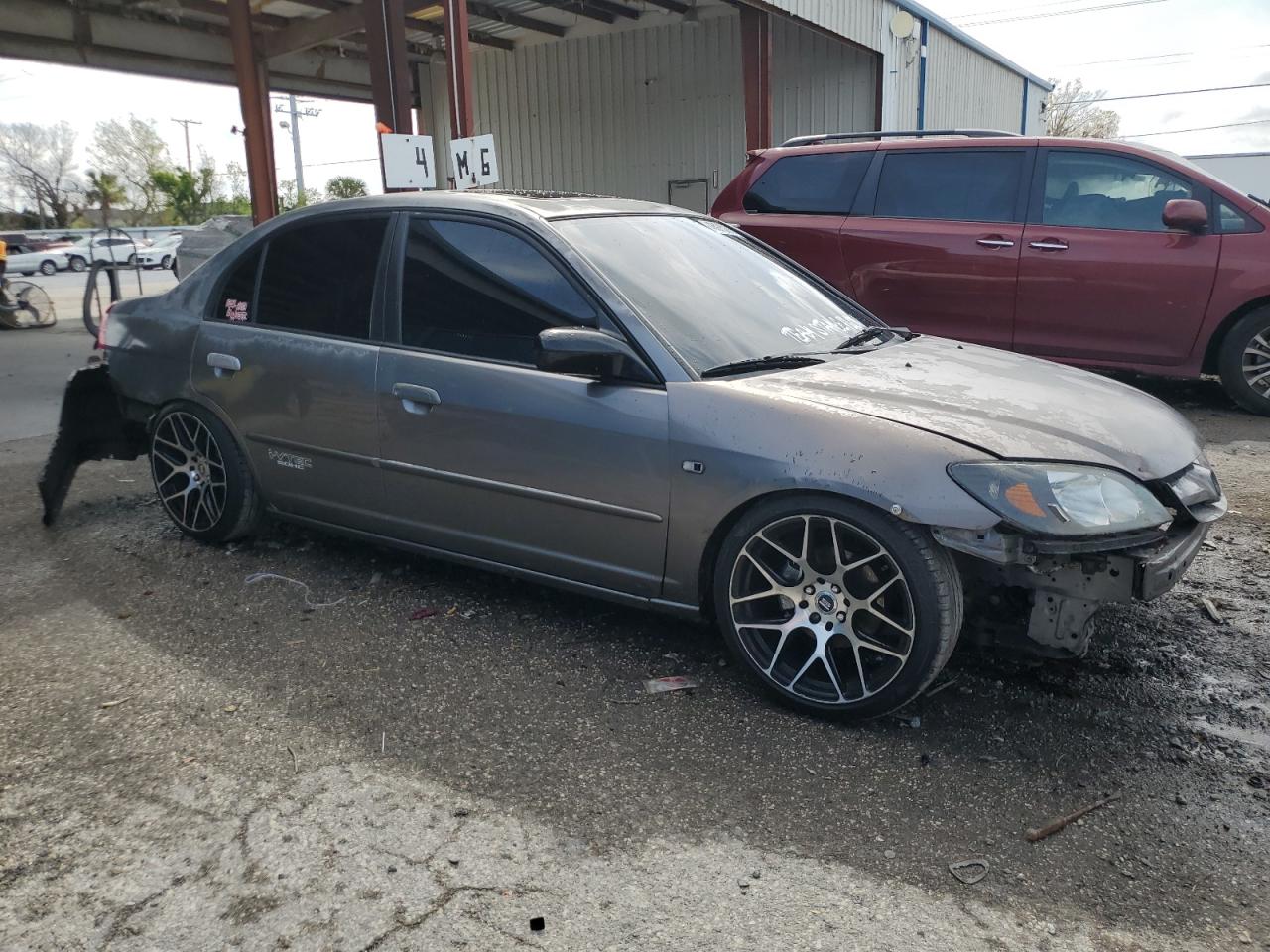 2005 Honda Civic - Image 4