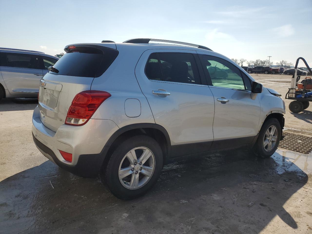 2019 Chevrolet Trax - Image 3