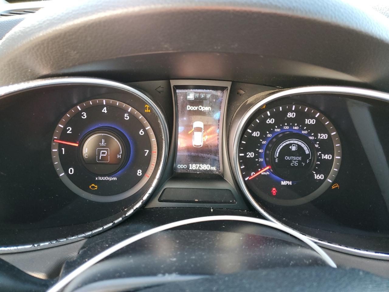 2014 Hyundai Santa Fe - Image 9