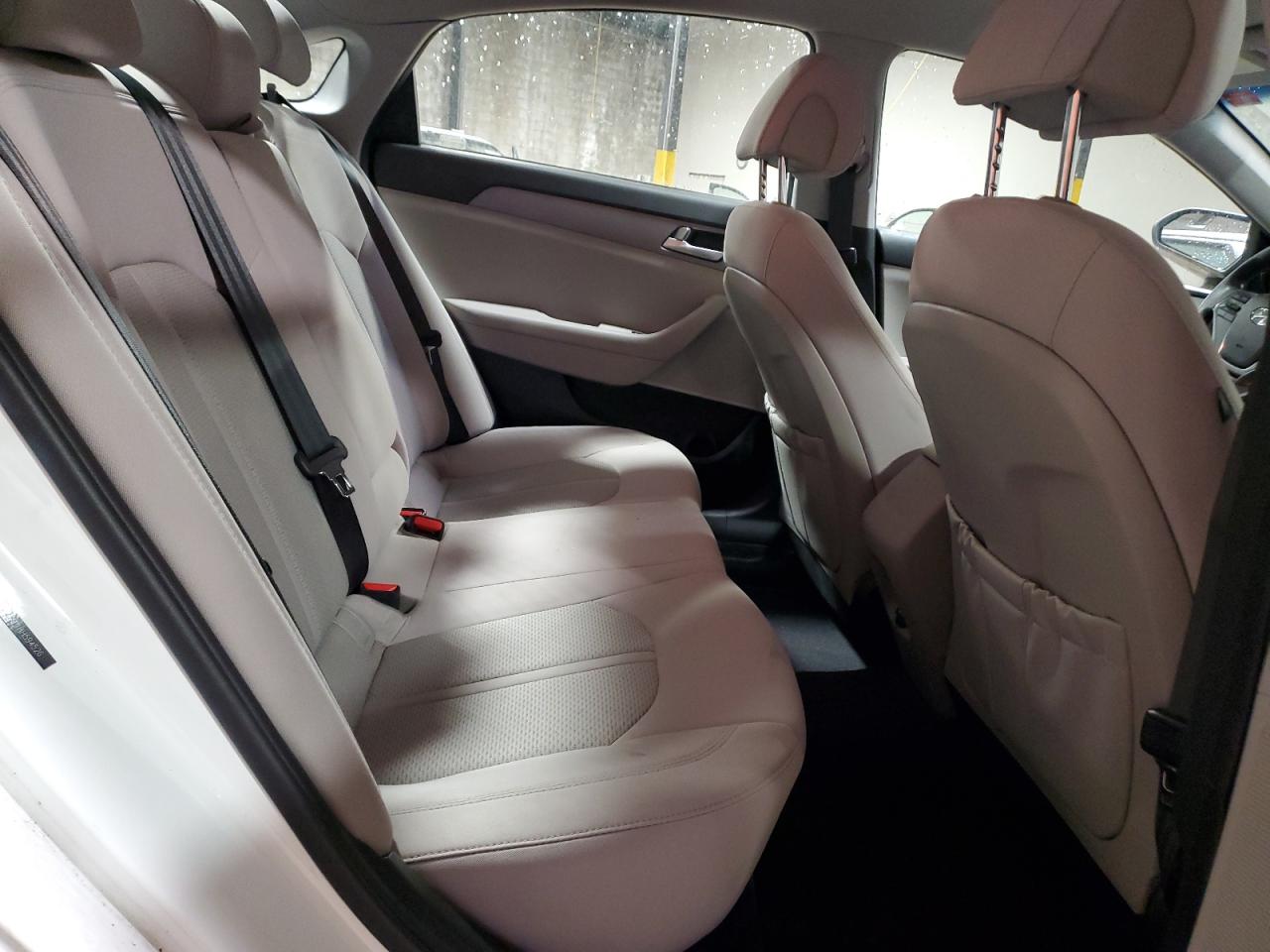 2017 Hyundai Sonata - Image 10