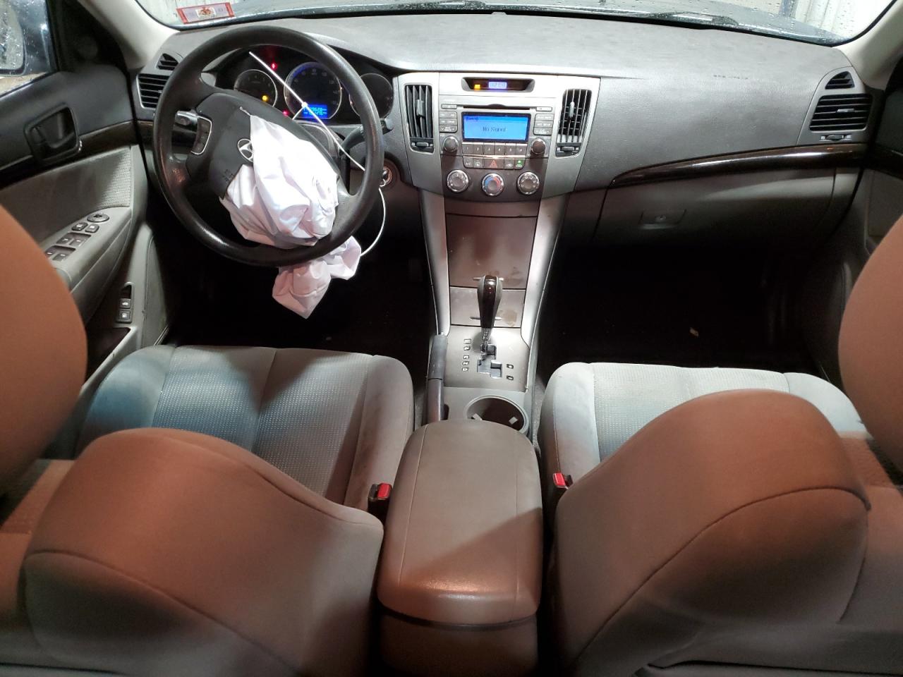 2009 Hyundai Sonata - Image 8