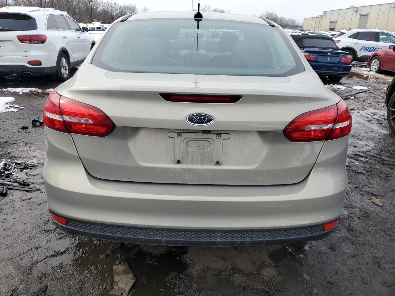 2015 Ford Focus - Image 6