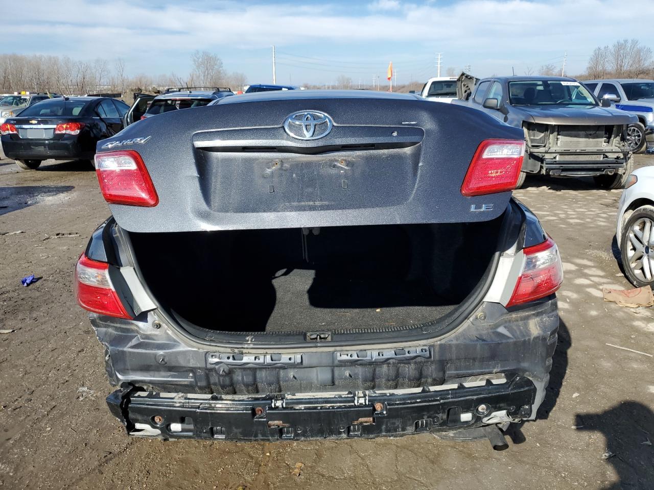 2009 Toyota Camry - Image 6