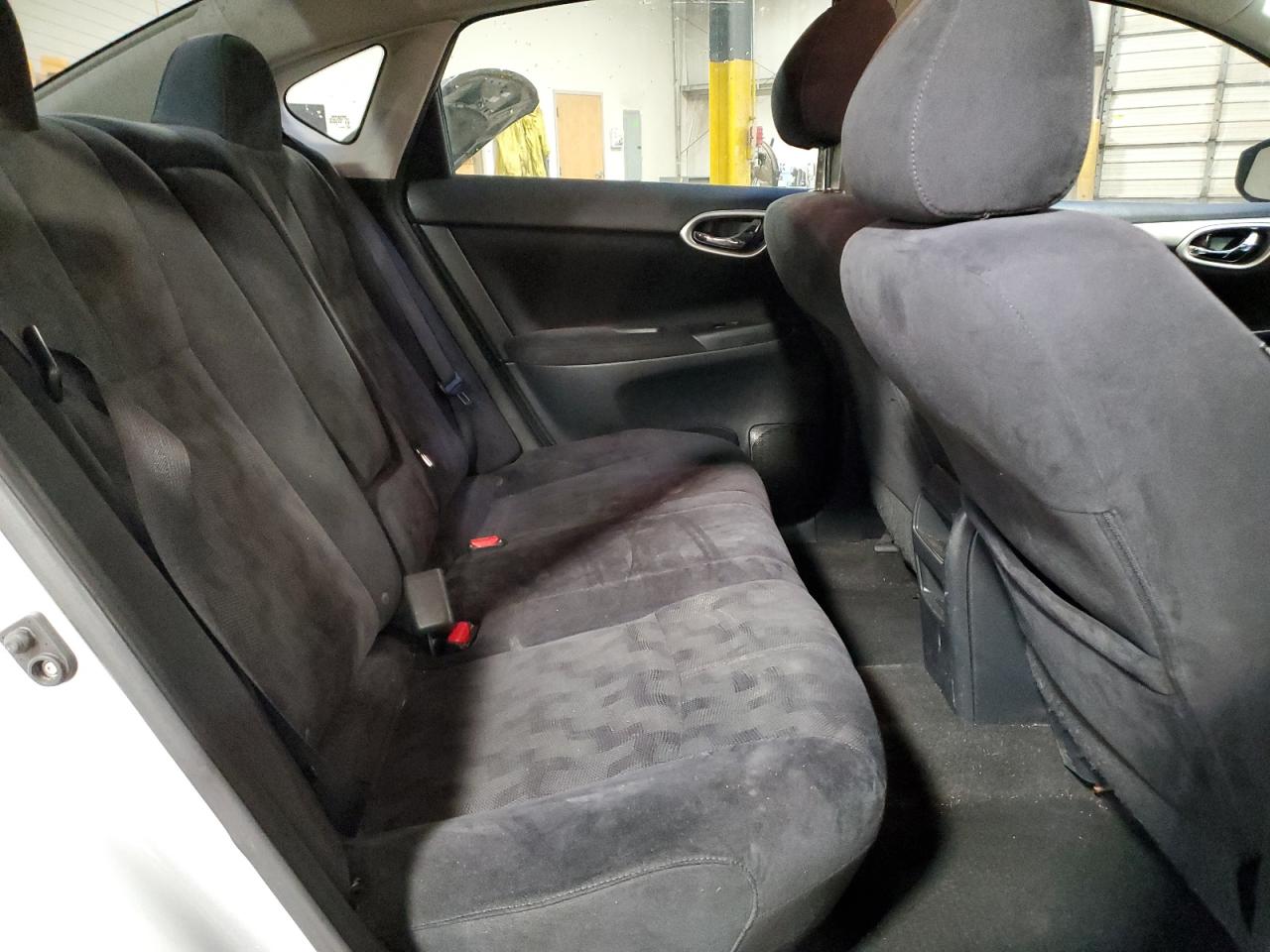 2013 Nissan Sentra - Image 10