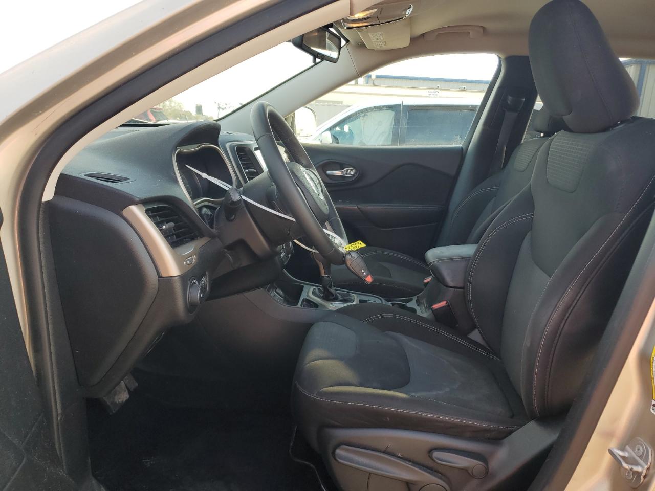 2015 Jeep Grand Cherokee - Image 7