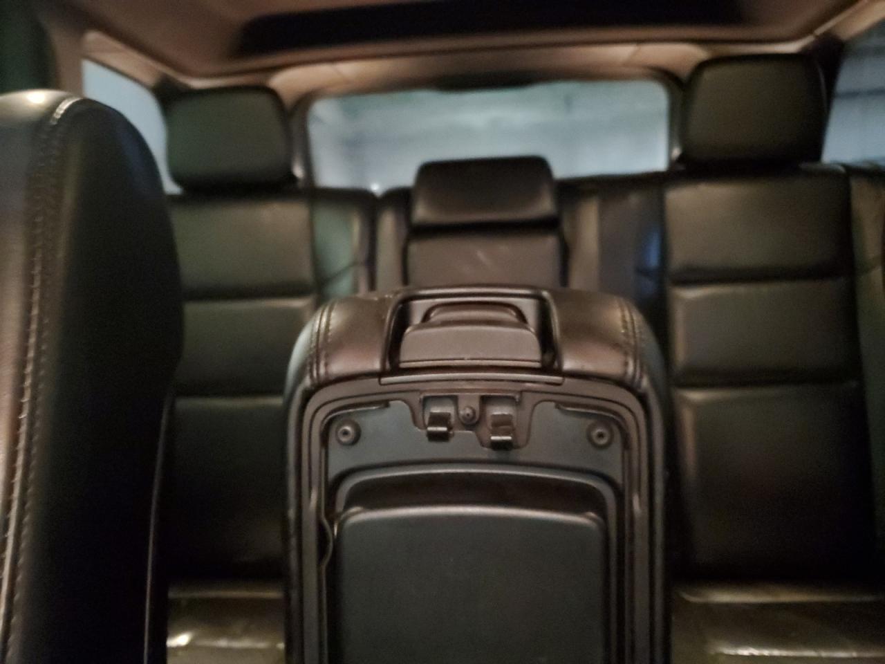 2018 Jeep Grand Cherokee - Image 10