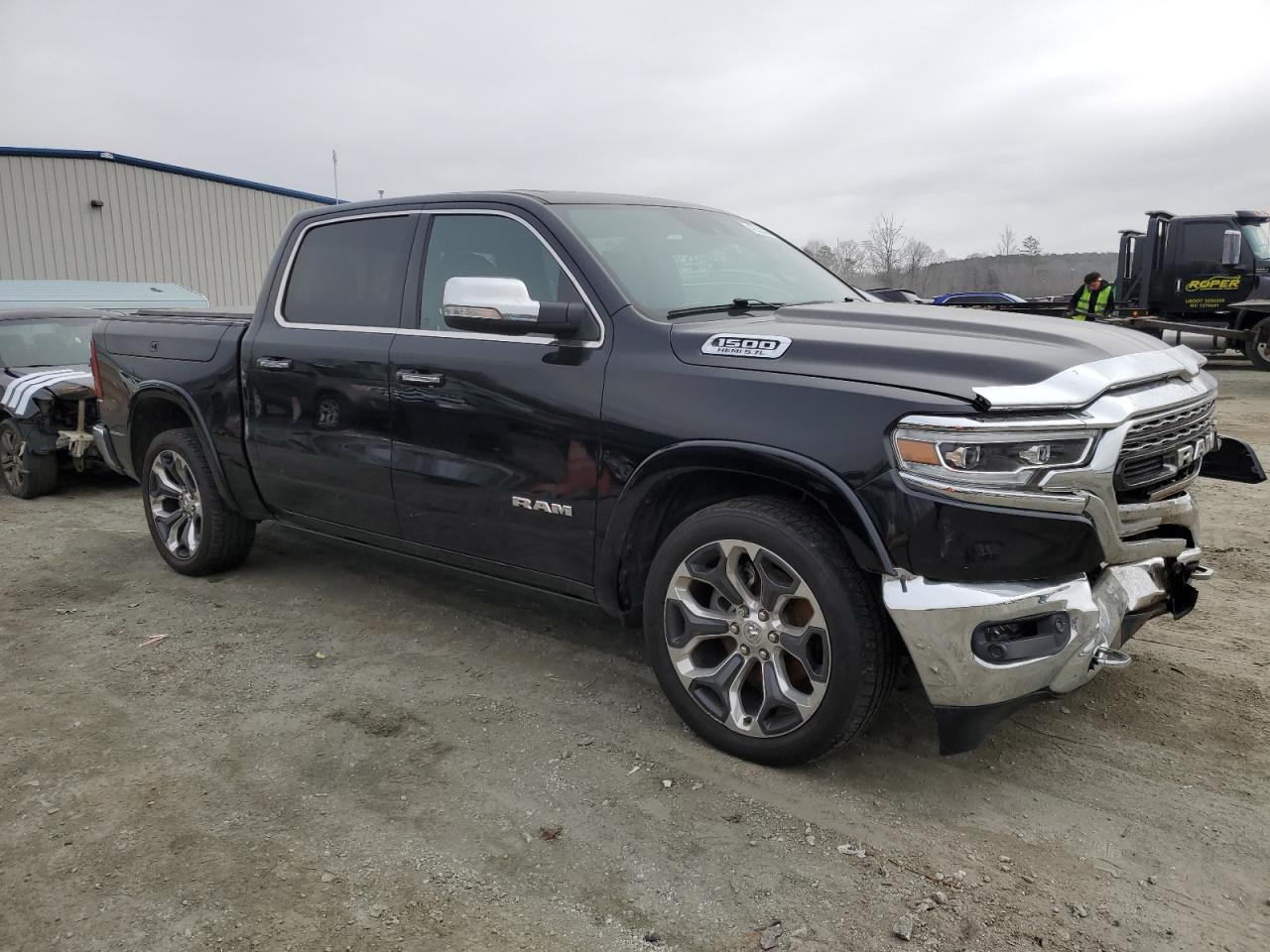 2020 RAM 1500 - Image 4