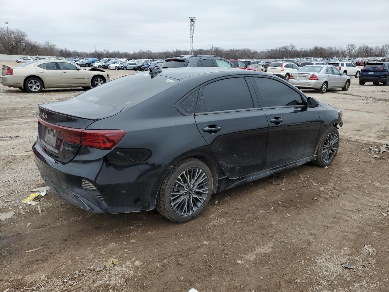2023 Kia Forte - Image 3