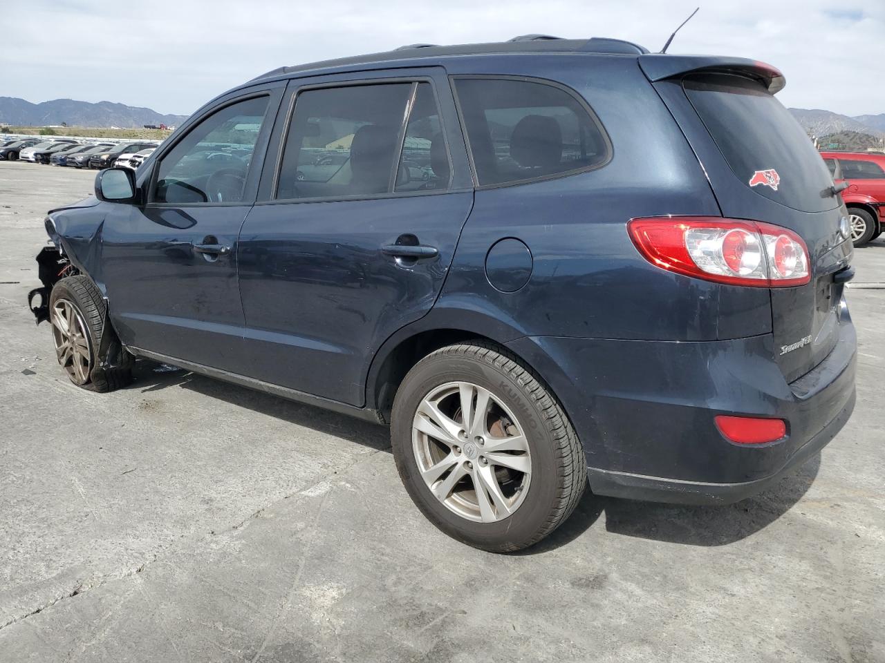 2012 Hyundai Santa Fe - Image 2