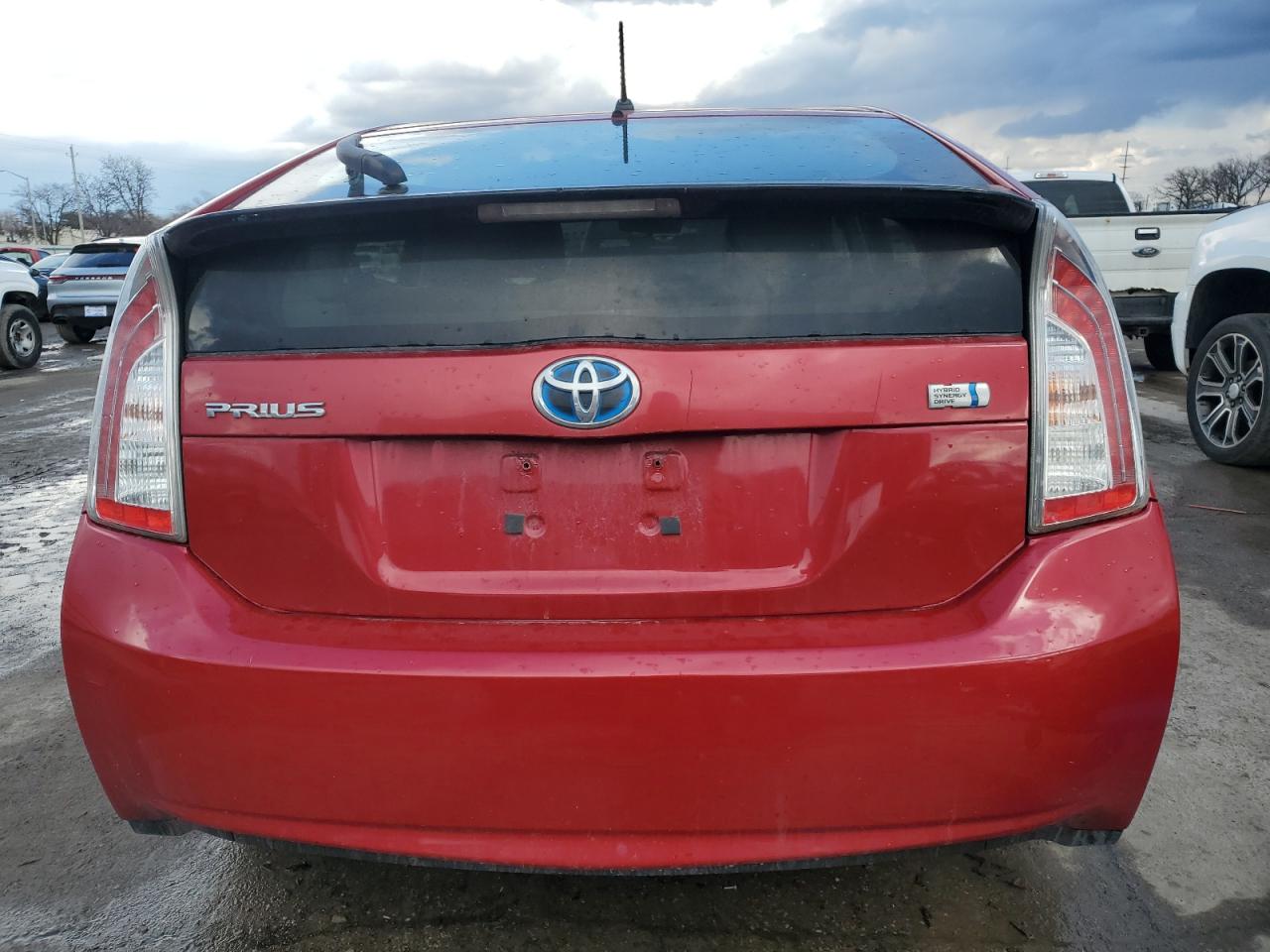 2012 Toyota Prius - Image 6