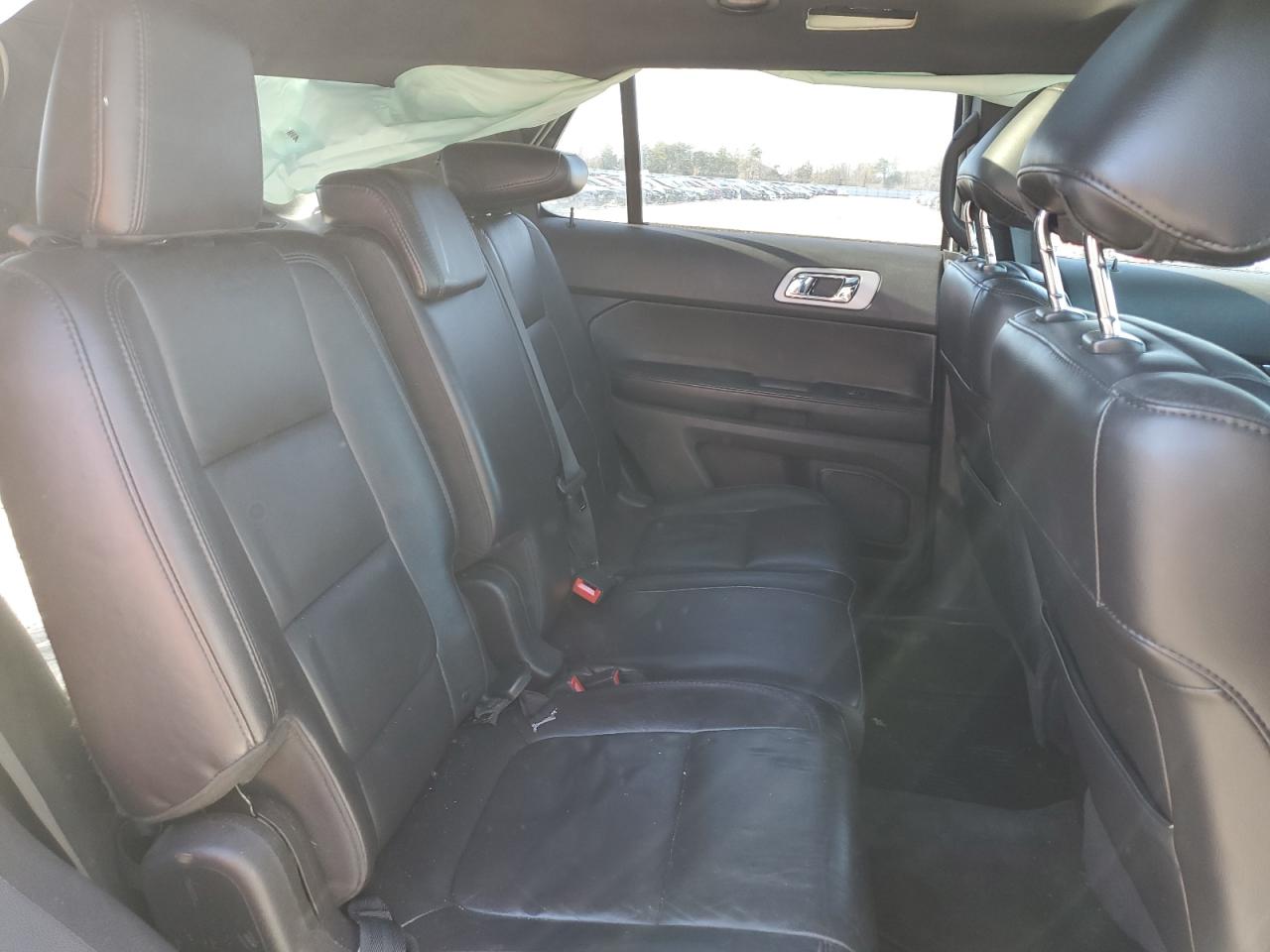 2014 Ford Explorer - Image 11