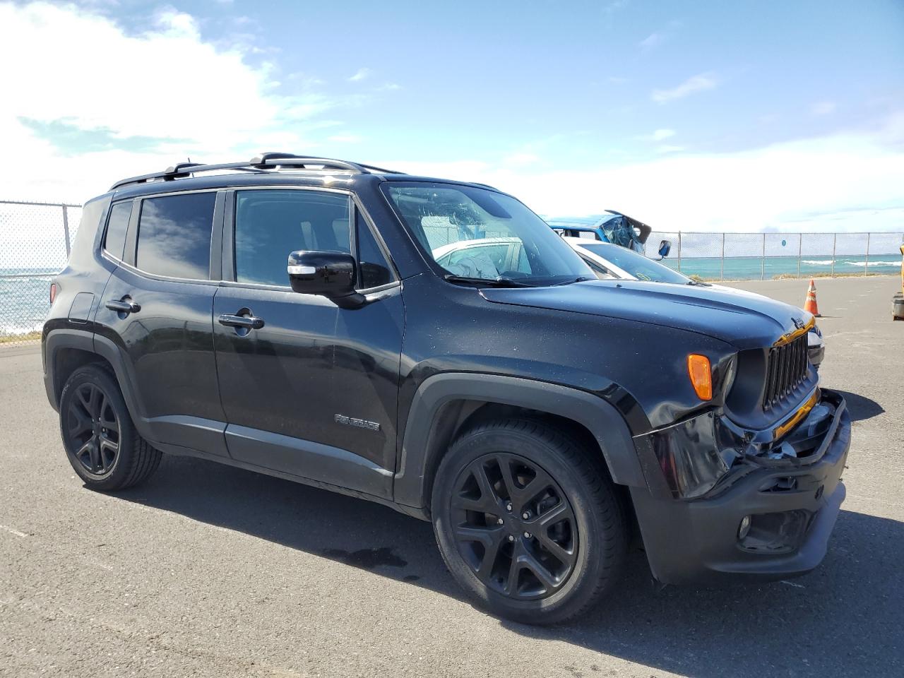 2018 Jeep Renegade - Image 4