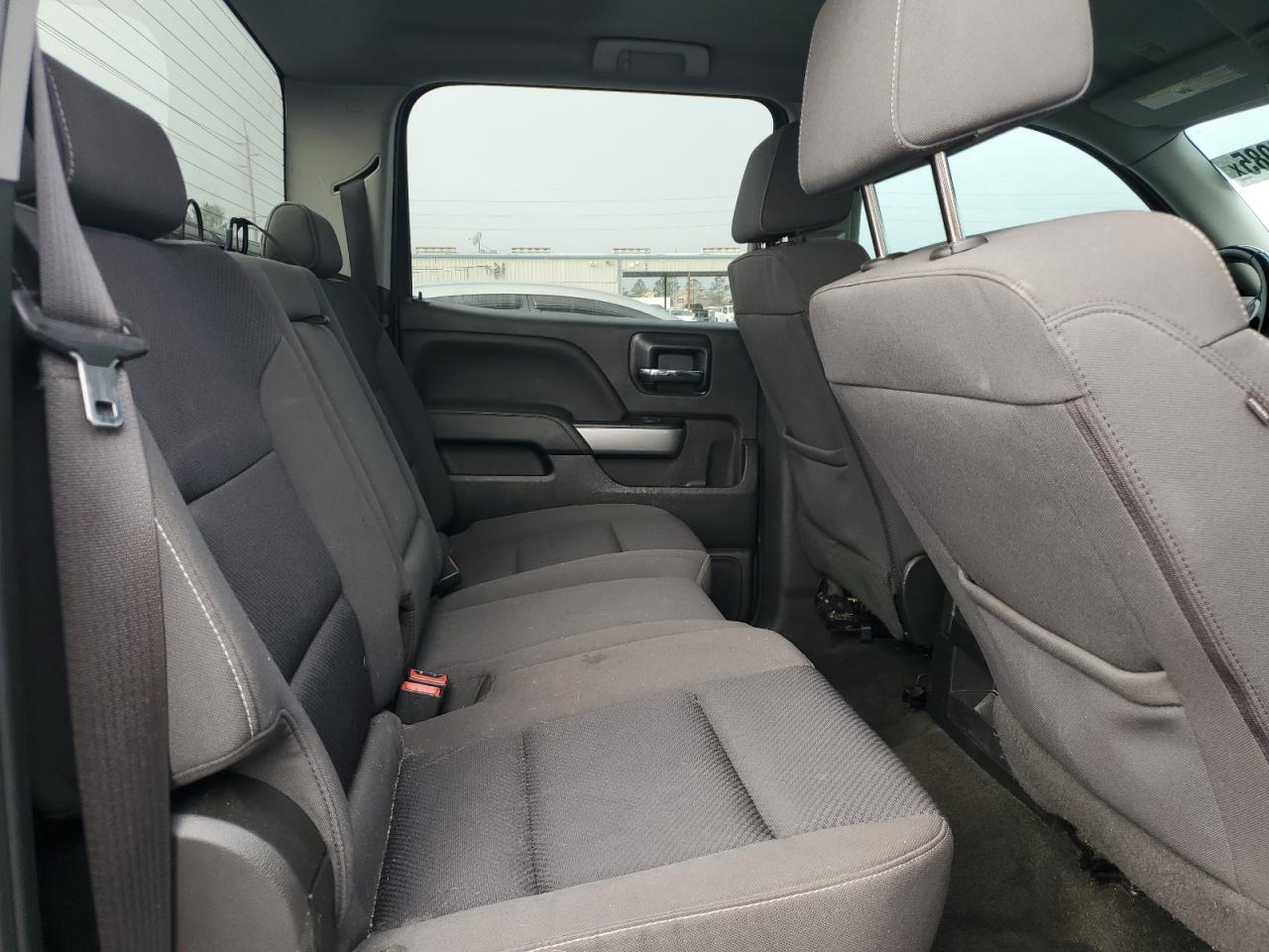 2018 Chevrolet Silverado - Image 10