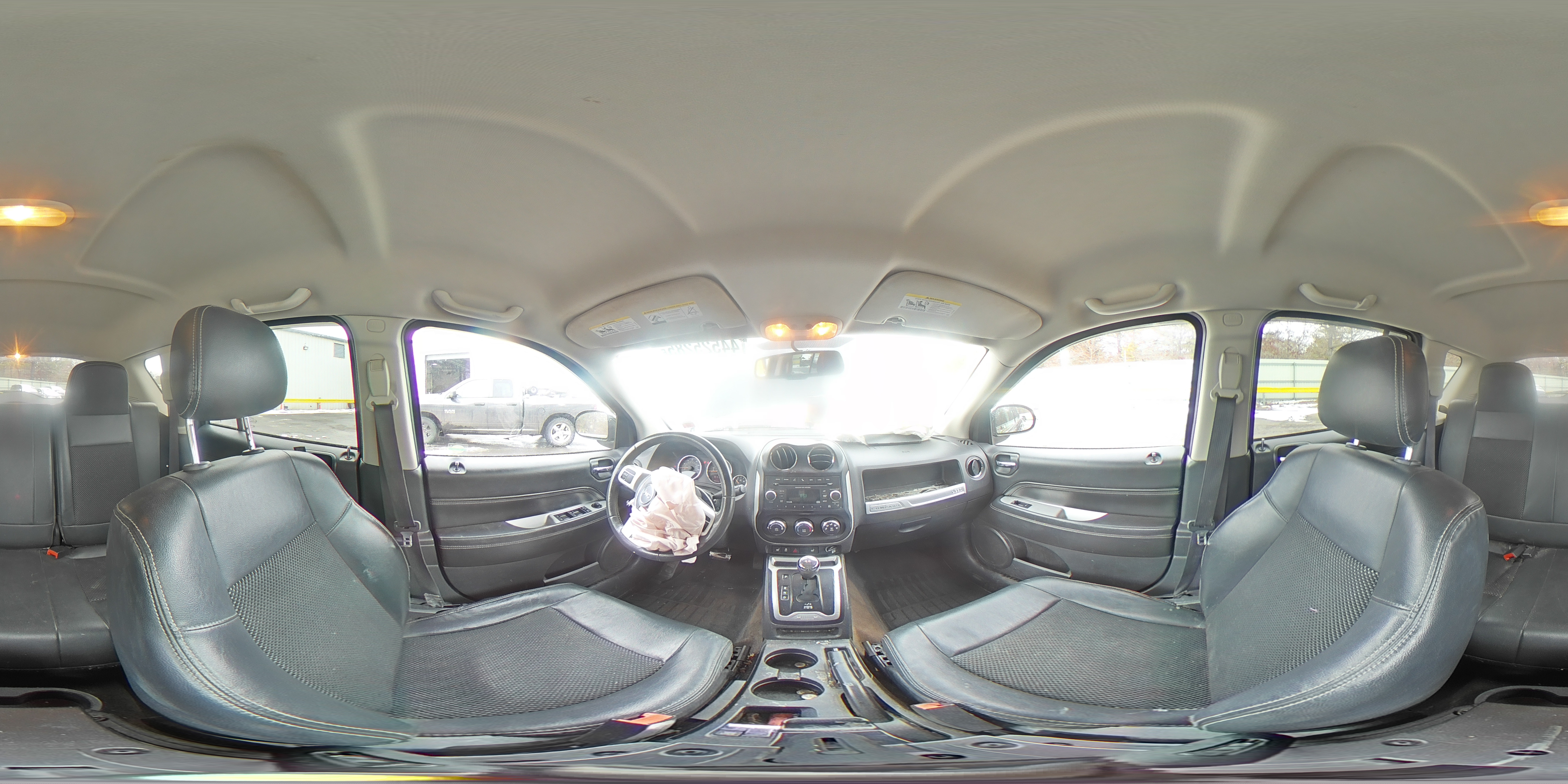 2016 Jeep Compass - Image 14