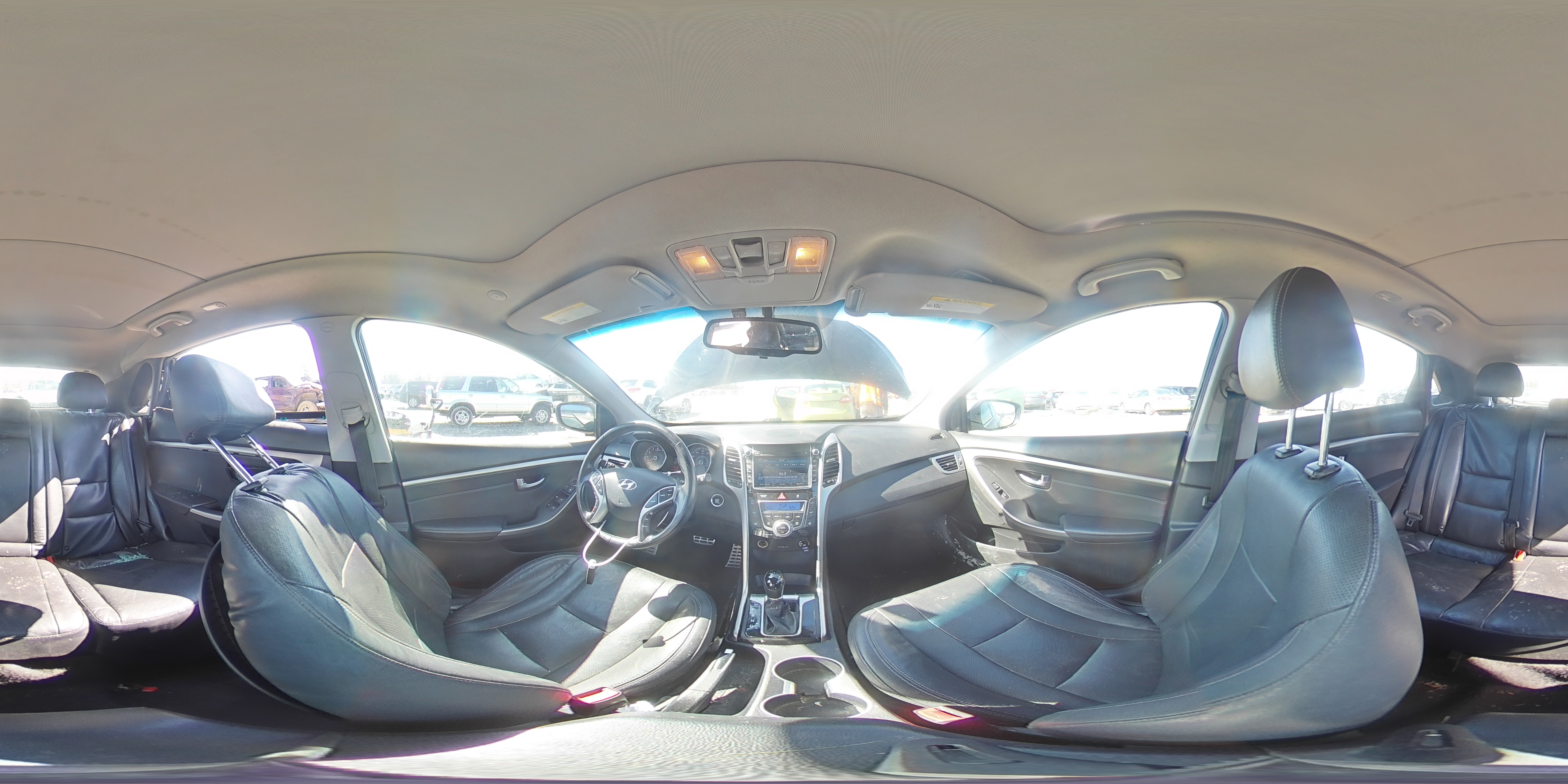 2013 Hyundai Elantra - Image 12