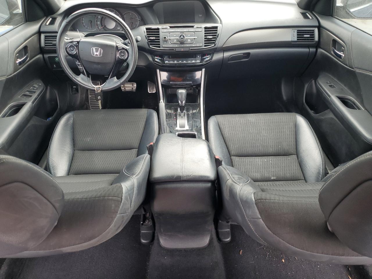 2017 Honda Accord - Image 8