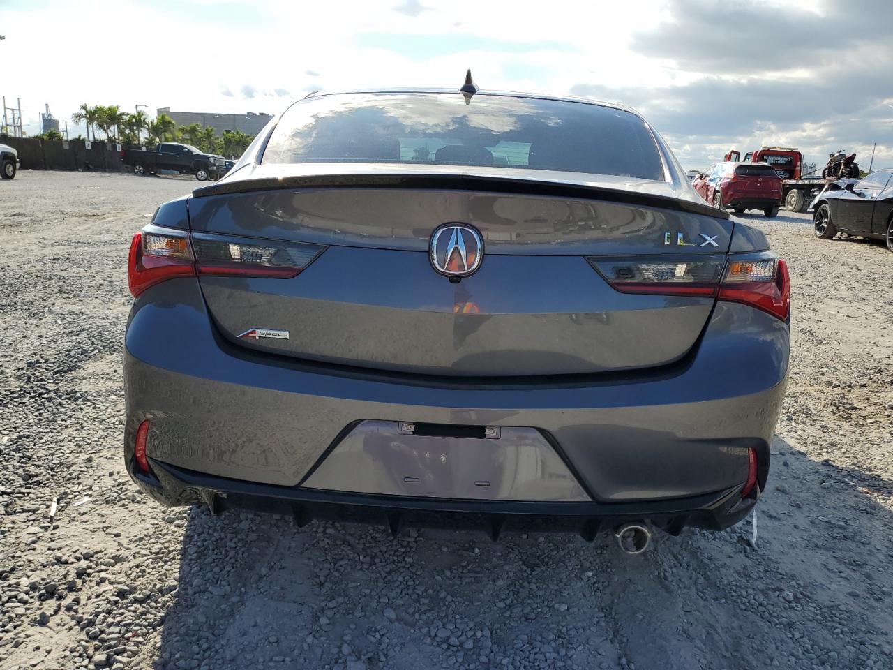 2022 Acura ILX - Image 6
