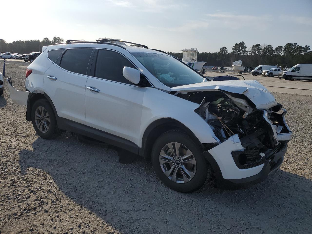 2016 Hyundai Santa Fe - Image 4