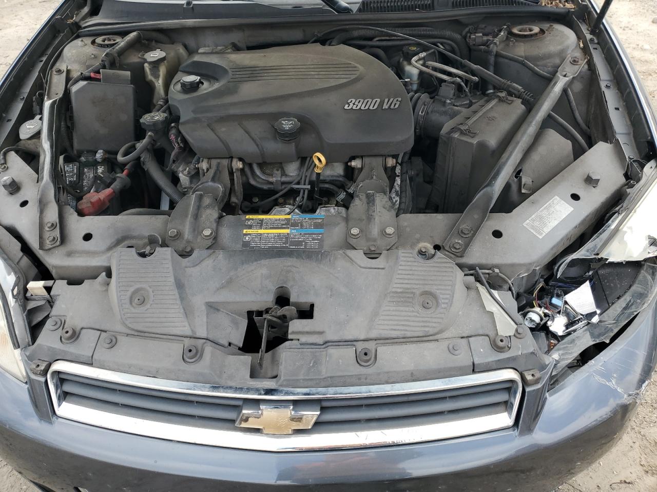 2010 Chevrolet Impala - Image 11