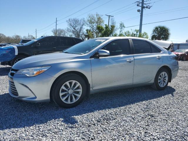  TOYOTA CAMRY 2015 Серебристый