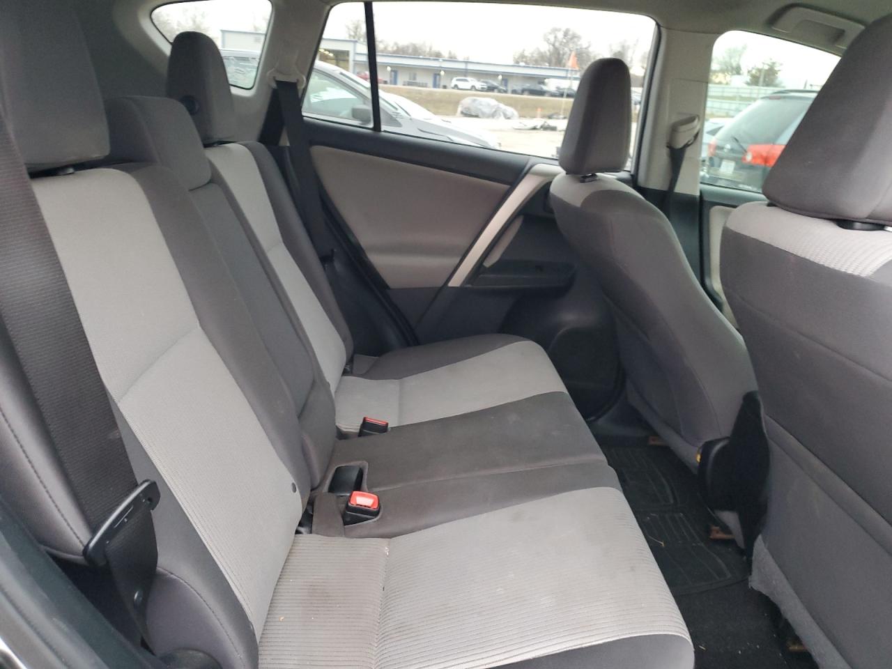 2015 Toyota RAV 4 - Image 11