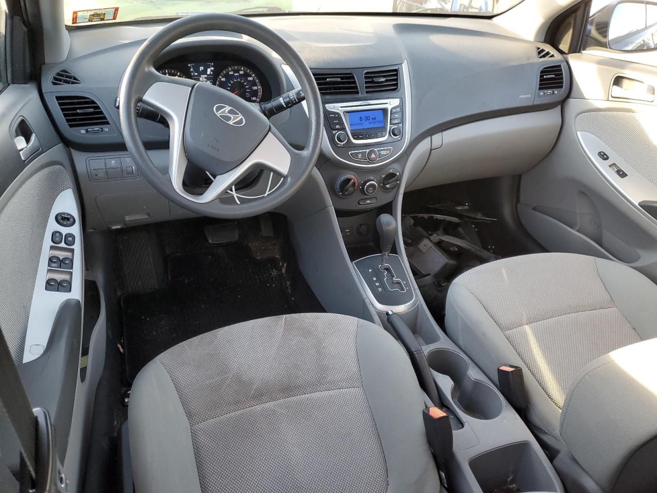 2014 Hyundai Accent - Image 8