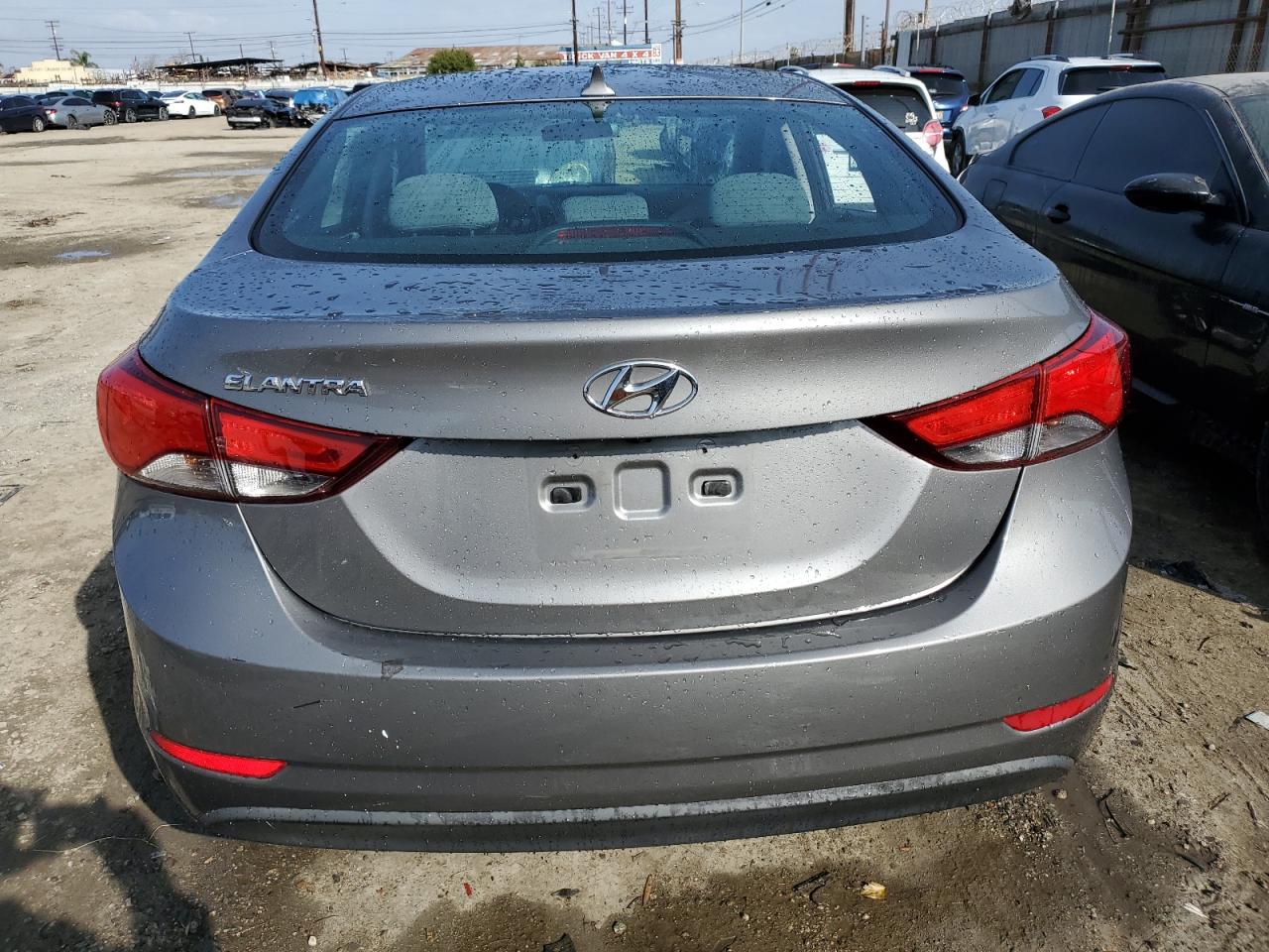 2014 Hyundai Elantra - Image 6