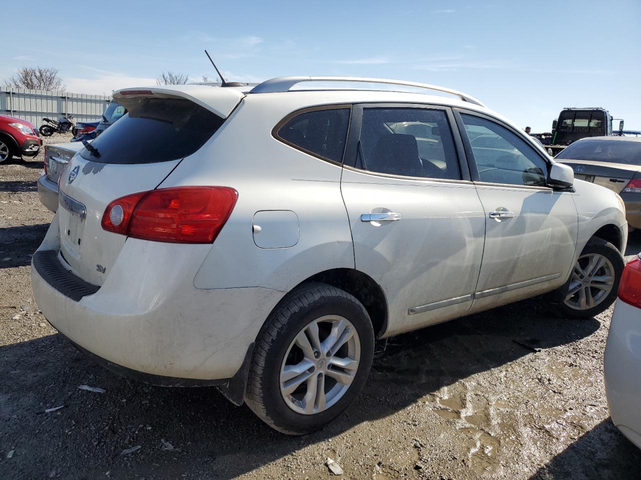 2013 Nissan Rogue - Image 3