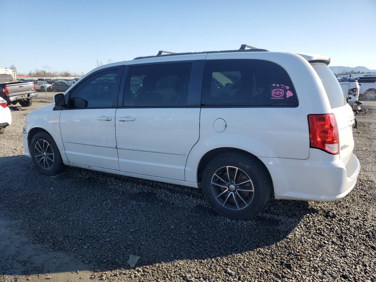 2016 Dodge Caravan - Image 2