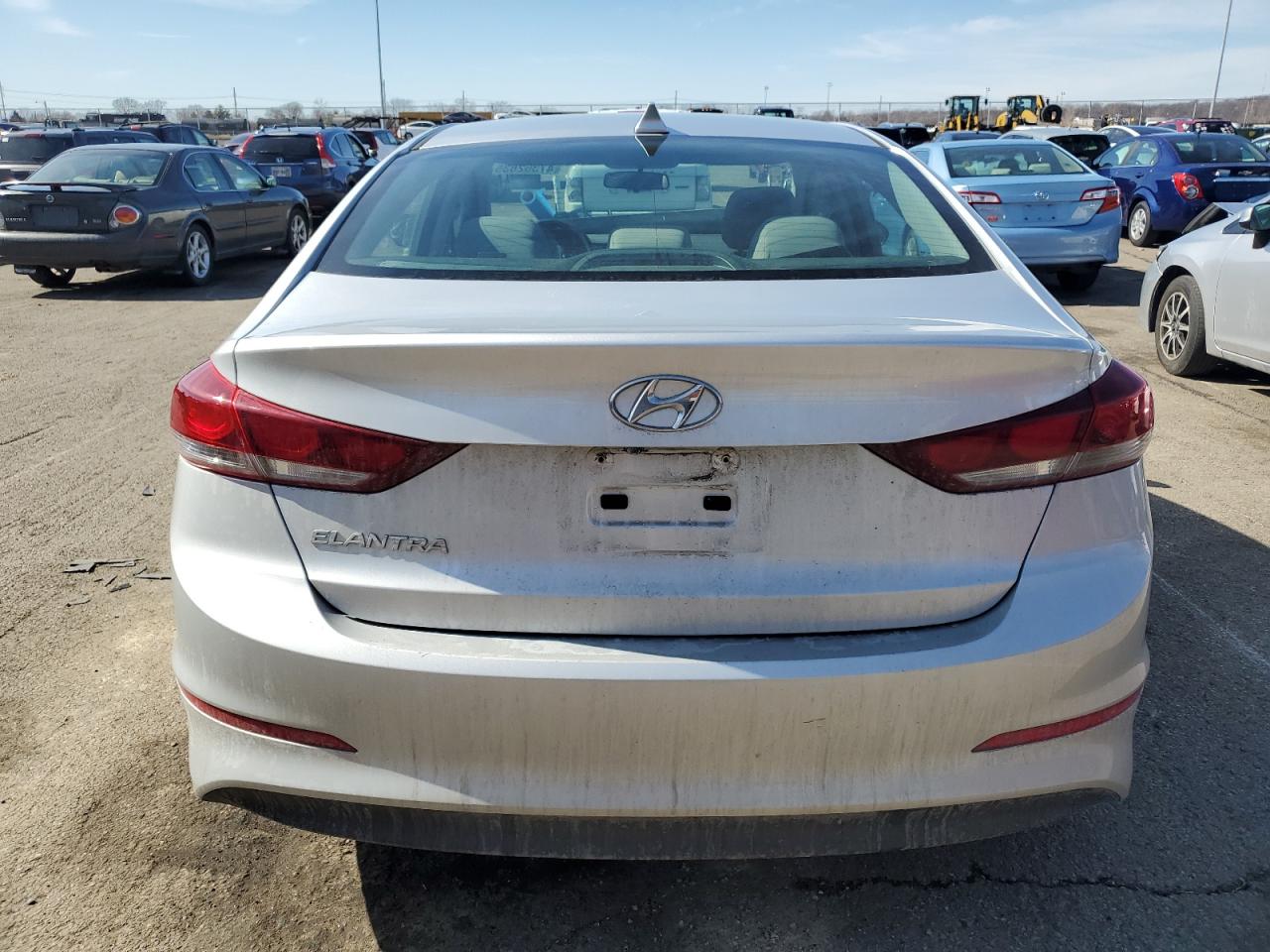 2018 Hyundai Elantra - Image 6