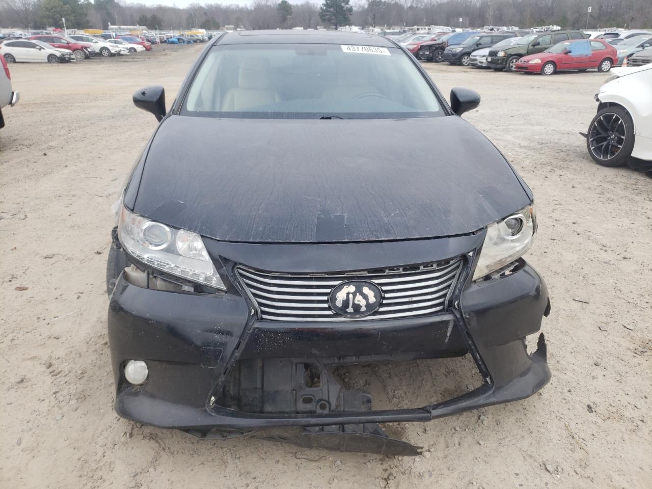 2014 Lexus ES - Image 5