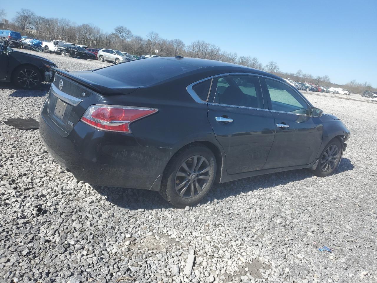 2015 Nissan Altima - Image 3
