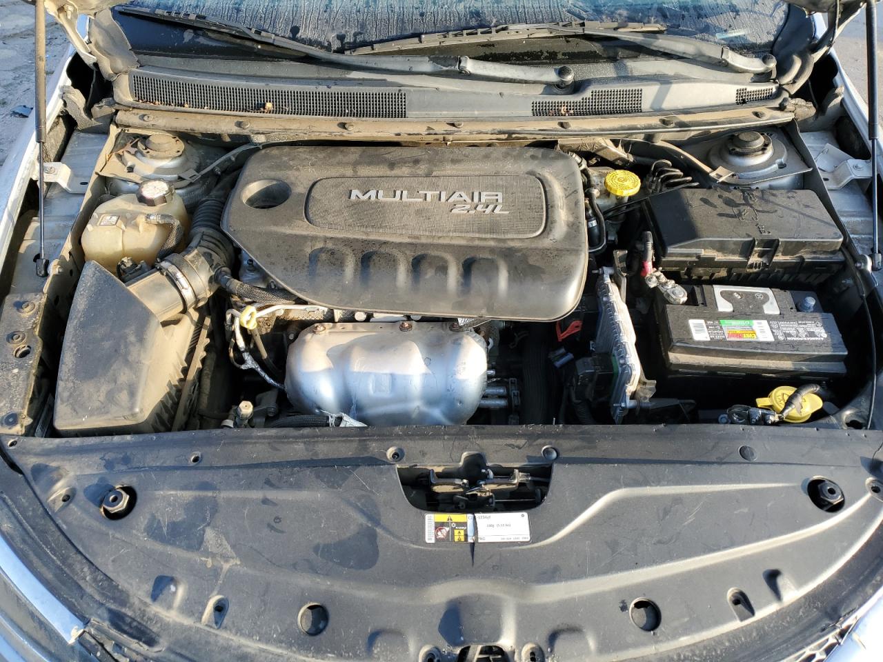 2015 Chrysler 200 - Image 11