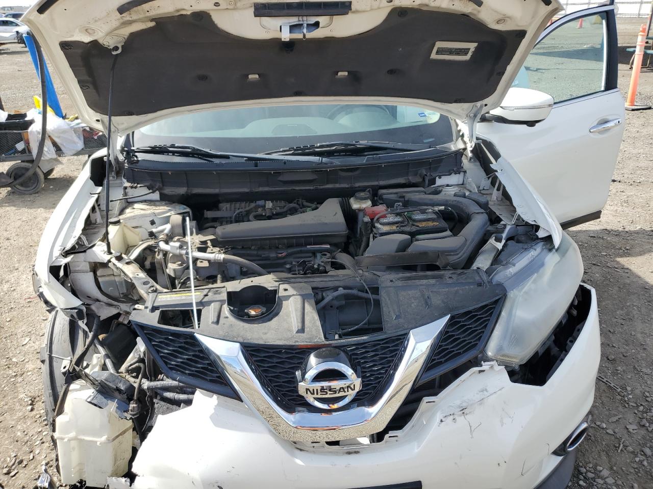 2015 Nissan Rogue - Image 13
