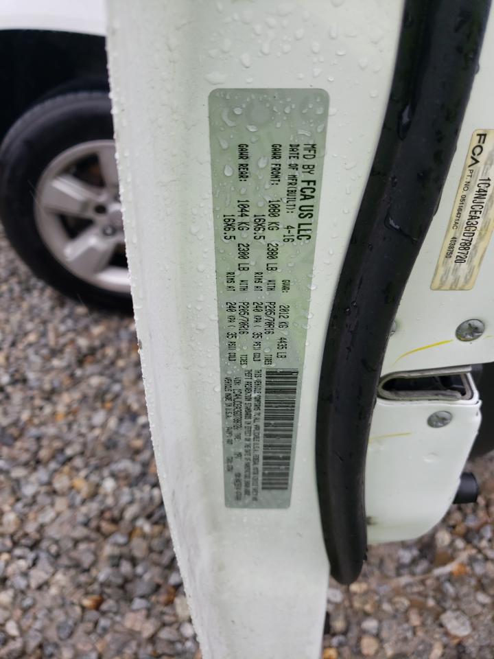 2016 Jeep Compass - Image 13