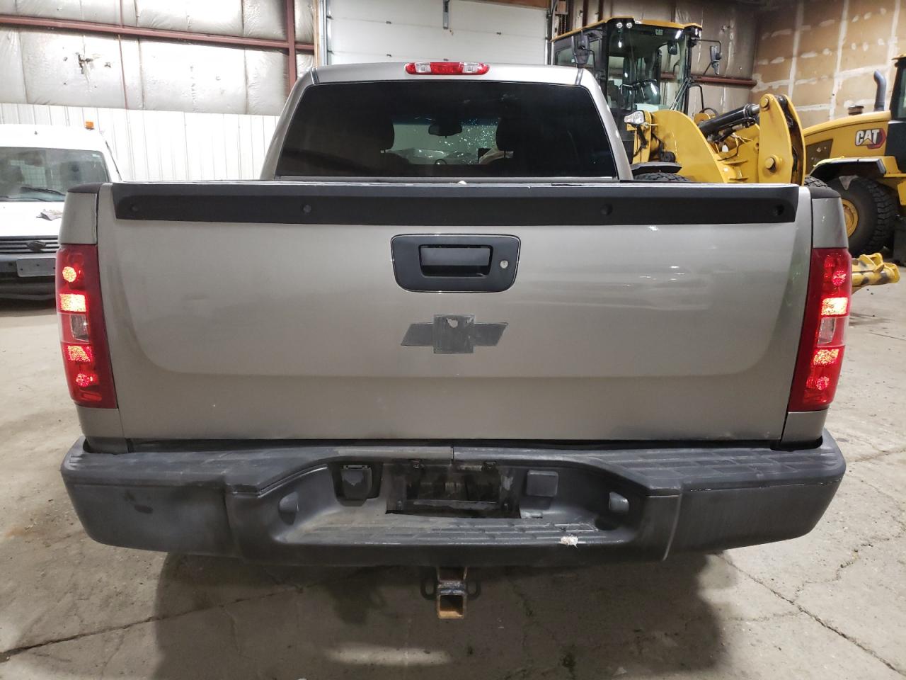 2013 Chevrolet Silverado - Image 6