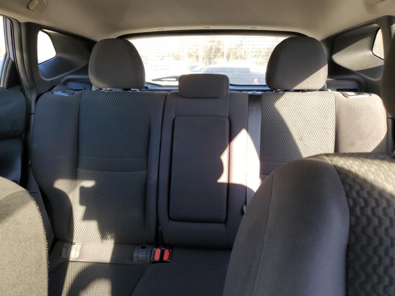 2018 Nissan Rogue - Image 10